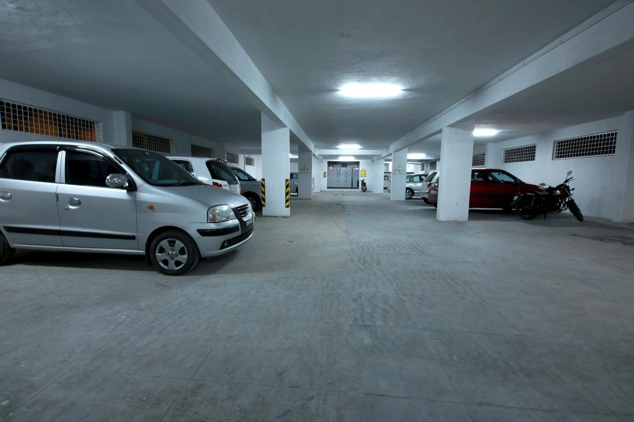 Palguni Residency Hotel ฮาสซัน ภายนอก รูปภาพ