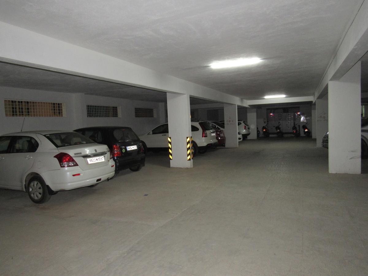 Palguni Residency Hotel ฮาสซัน ภายนอก รูปภาพ